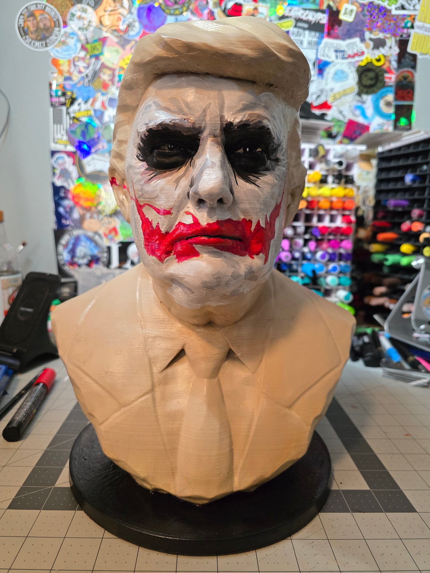 TRUMP JOKER BUST